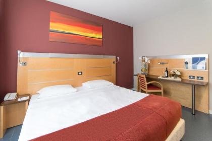 SOTEL NOMENTANA - image 12