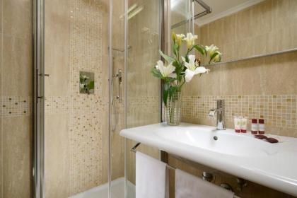 Comfort Hotel Bolivar - image 14