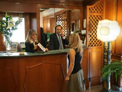 Comfort Hotel Bolivar - image 20