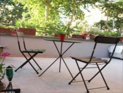 Pratinn Vatican Guest House - image 1