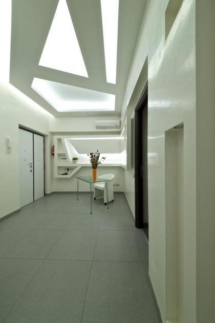 Roma Naif Rooms - image 9