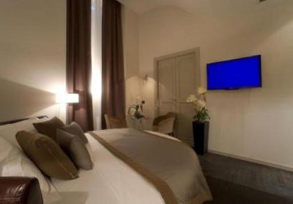 Piazza Del Gesu' Luxury Suites - image 19