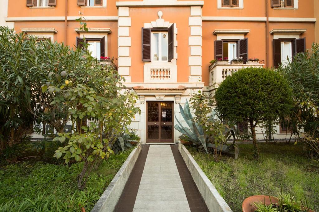 Finally in Rome - image 4