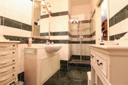 Rome Kings Suite - image 5
