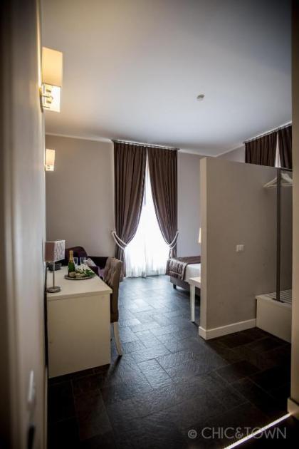 Chic & Town - Luxury Rooms - image 6