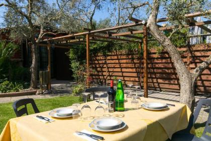 Country Apartments - image 27