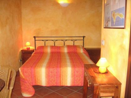 Country Apartments - image 28