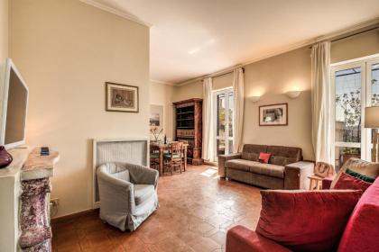 Tritone Top House - image 15