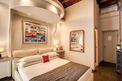 Tritone Top House - image 2