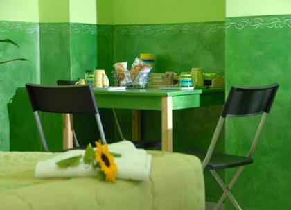 On The Rainbow B&B - image 5