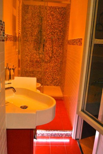 Demi's home - image 5