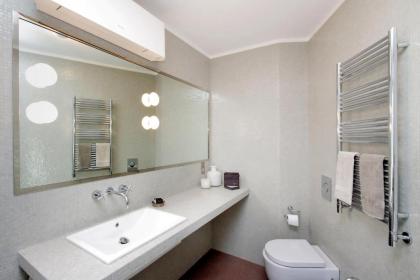 Crispi Luxury Apartments - My Extra Home - image 17
