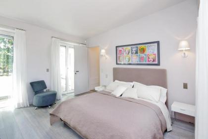 Crispi Luxury Apartments - My Extra Home - image 20