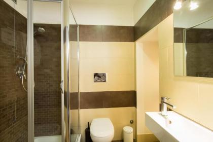 SuitInn19 - image 10