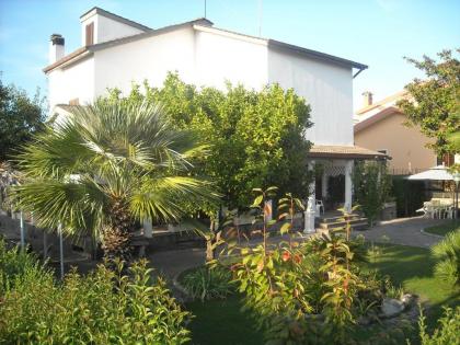 Giardino Degli Aranci B&B - image 4