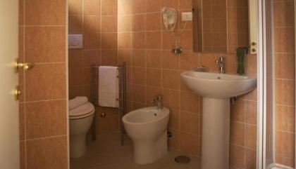 Best Suites Pantheon - image 9