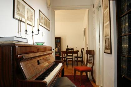 Flavia Rooftop Apartments - image 11