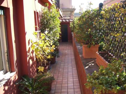 Flavia Rooftop Apartments - image 20