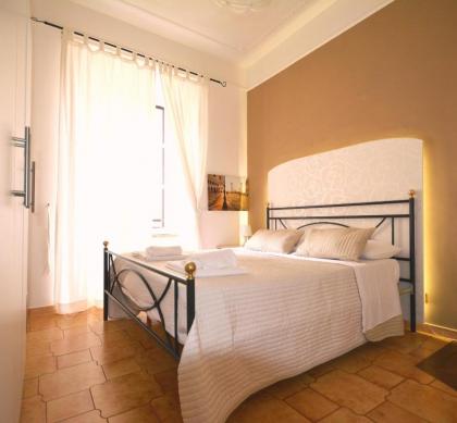 Luxury White House Rome - image 1