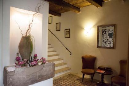 Boutique Grifone - image 9