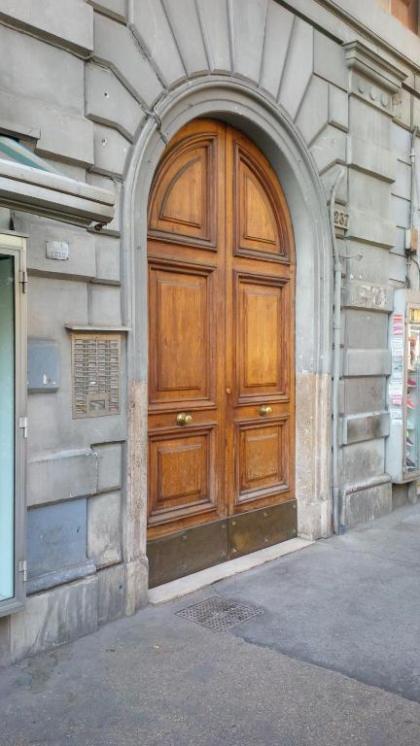 Dante's in Vaticano - image 17