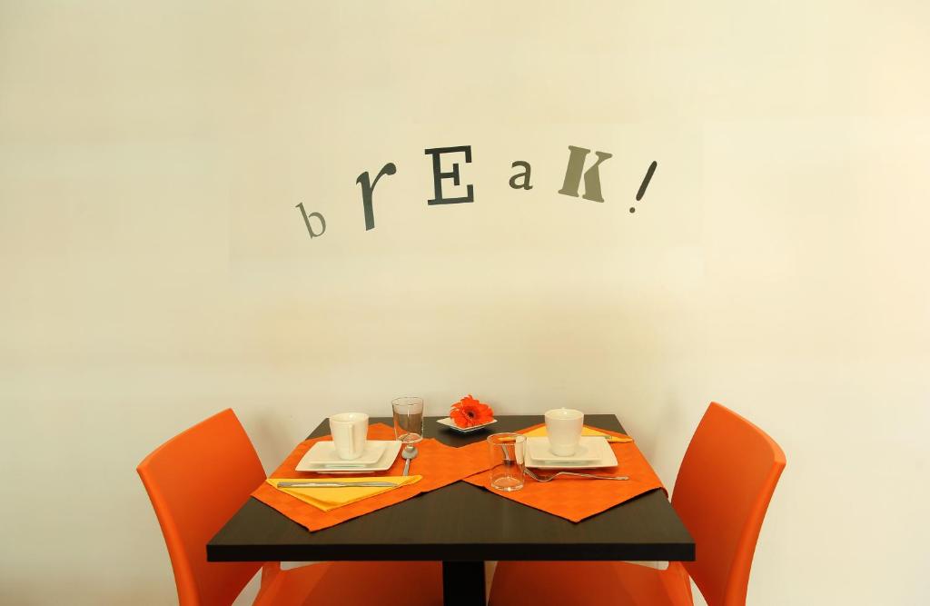 Honey Rooms - image 7