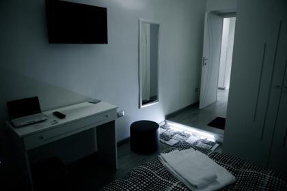 Arts & Rooms - image 14