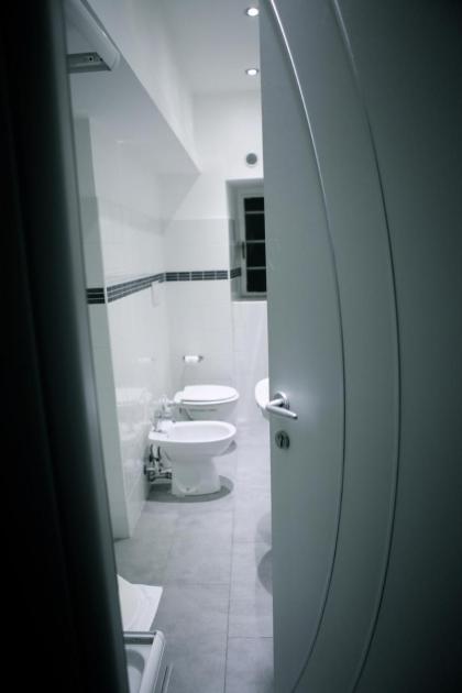 Arts & Rooms - image 19