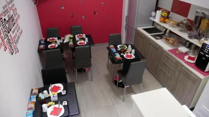 Tiburtina Royal Suites - image 13