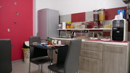 Tiburtina Royal Suites - image 14