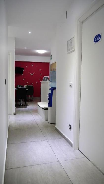 Tiburtina Royal Suites - image 3