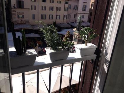 Campo dei Fiori Funny Flat - image 5