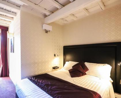 Minerva Relais - image 11