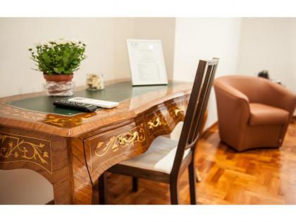 Lh Royal Suites Terrace - image 17
