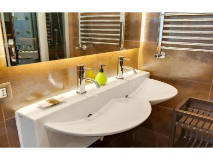 Lh Royal Suites Terrace - image 19