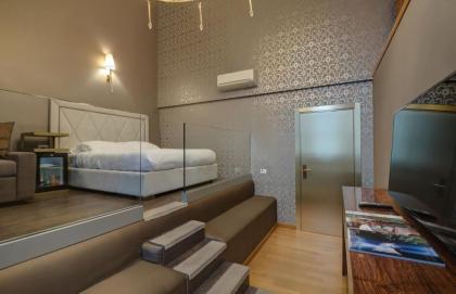 Penthouse Suite Rome - image 17