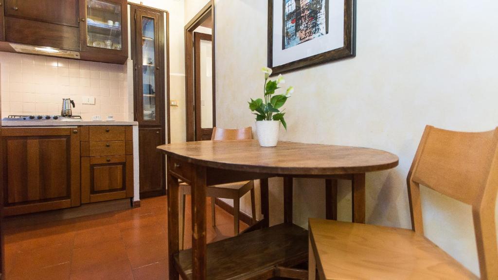 Santa Maria Apartment - image 6