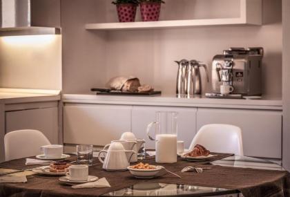 47LuxurySuites - Trevi - image 18