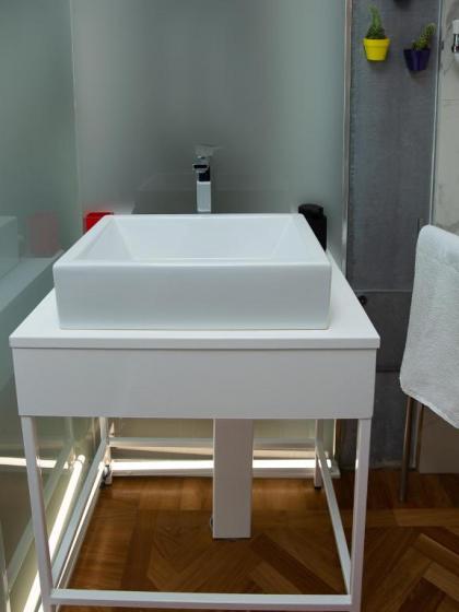 Room In Roma Isole - image 19