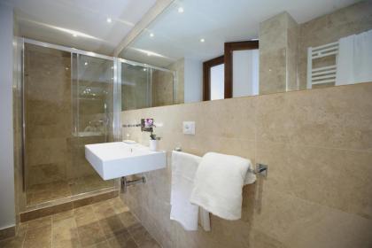 Sofia's Suites Guesthouse - image 5