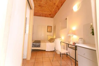 Machiavelli Suites - image 18