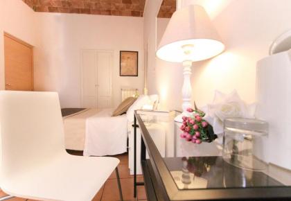 Machiavelli Suites - image 20