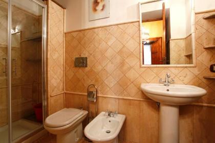Casa Vacanza Colosseo - image 4