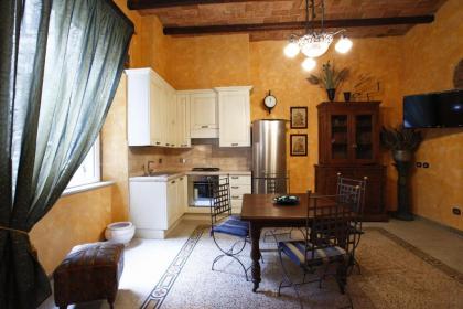 Casa Vacanza Colosseo - image 9