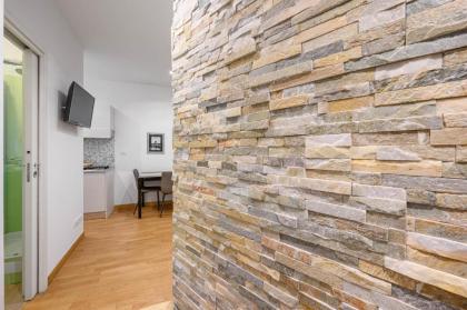 Navona & Pantheon Cozy Apartment - image 2