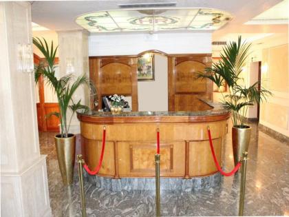 Romulus Hotel - image 16