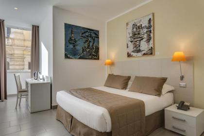 Trevi Palace Hotel - image 10