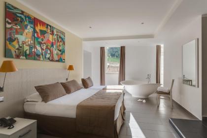 Trevi Palace Hotel - image 17