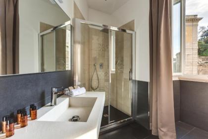 Trevi Palace Hotel - image 20