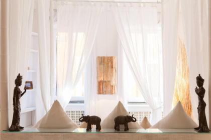 Piazza Navona White Penthouse - image 17